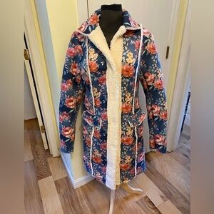 North Style snap front floral faux shearling coat new without tags medium